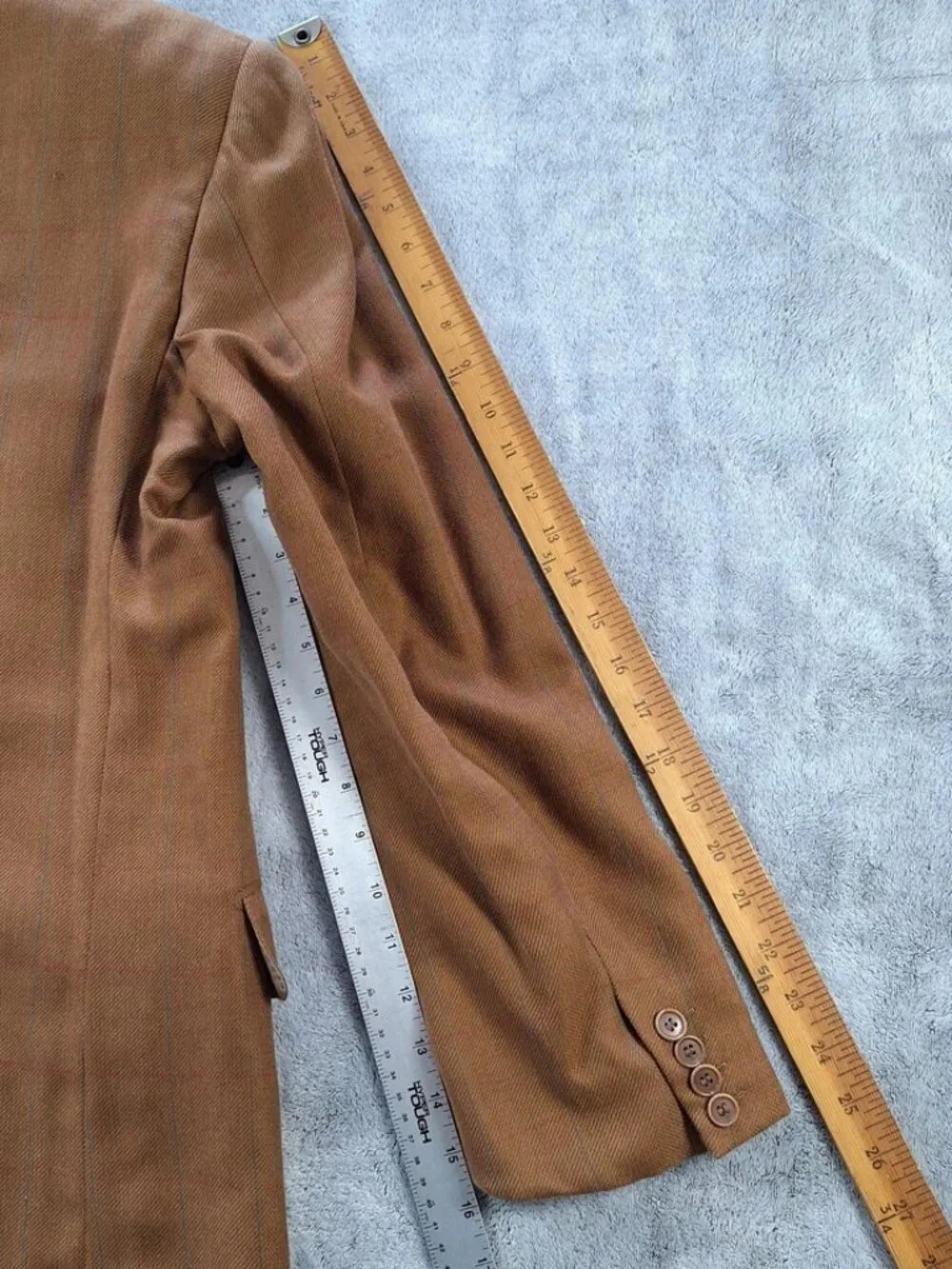 Luciano Barbera gently worn